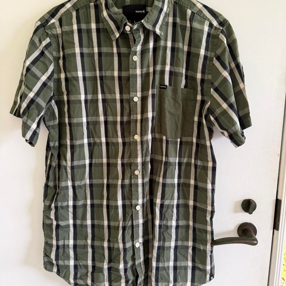 Hurley Mens Green Plaid Button Up Shirt Short Sleeve Skater Summer Top Size L